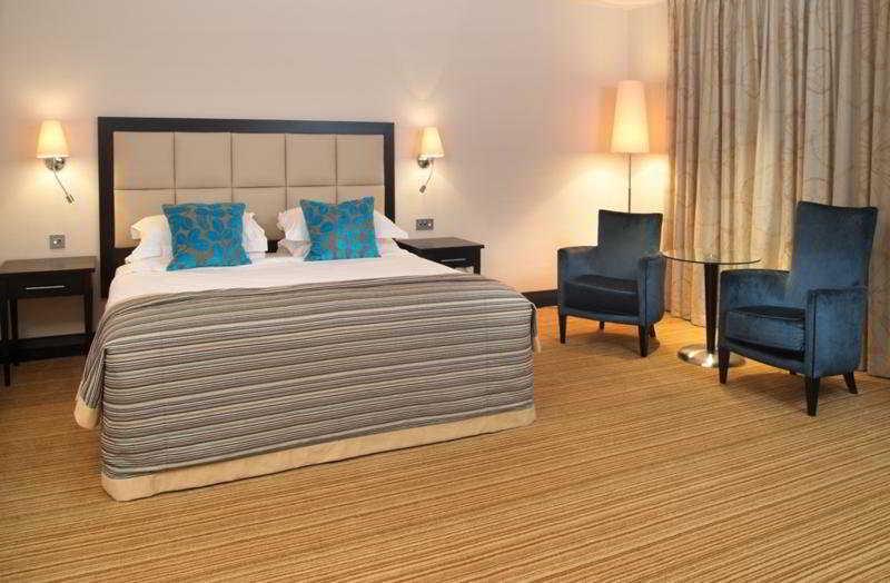 Delta Hotels By Marriott Nottingham Belfry Exterior foto